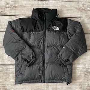 The North Face Kids Puffer Jacket in Charcoal and Black